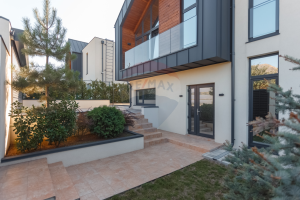 245.500 EUR