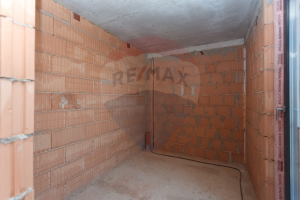 245.500 EUR
