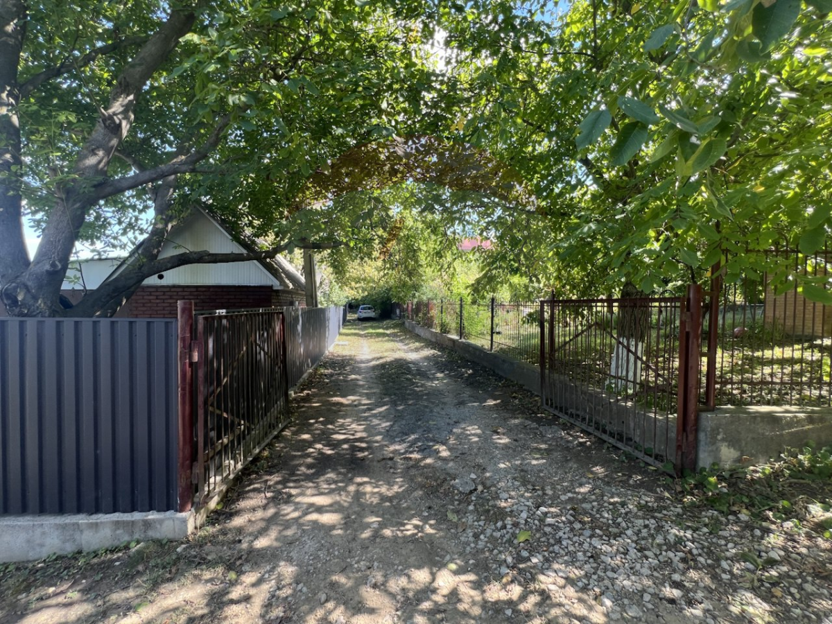 99.900 EUR