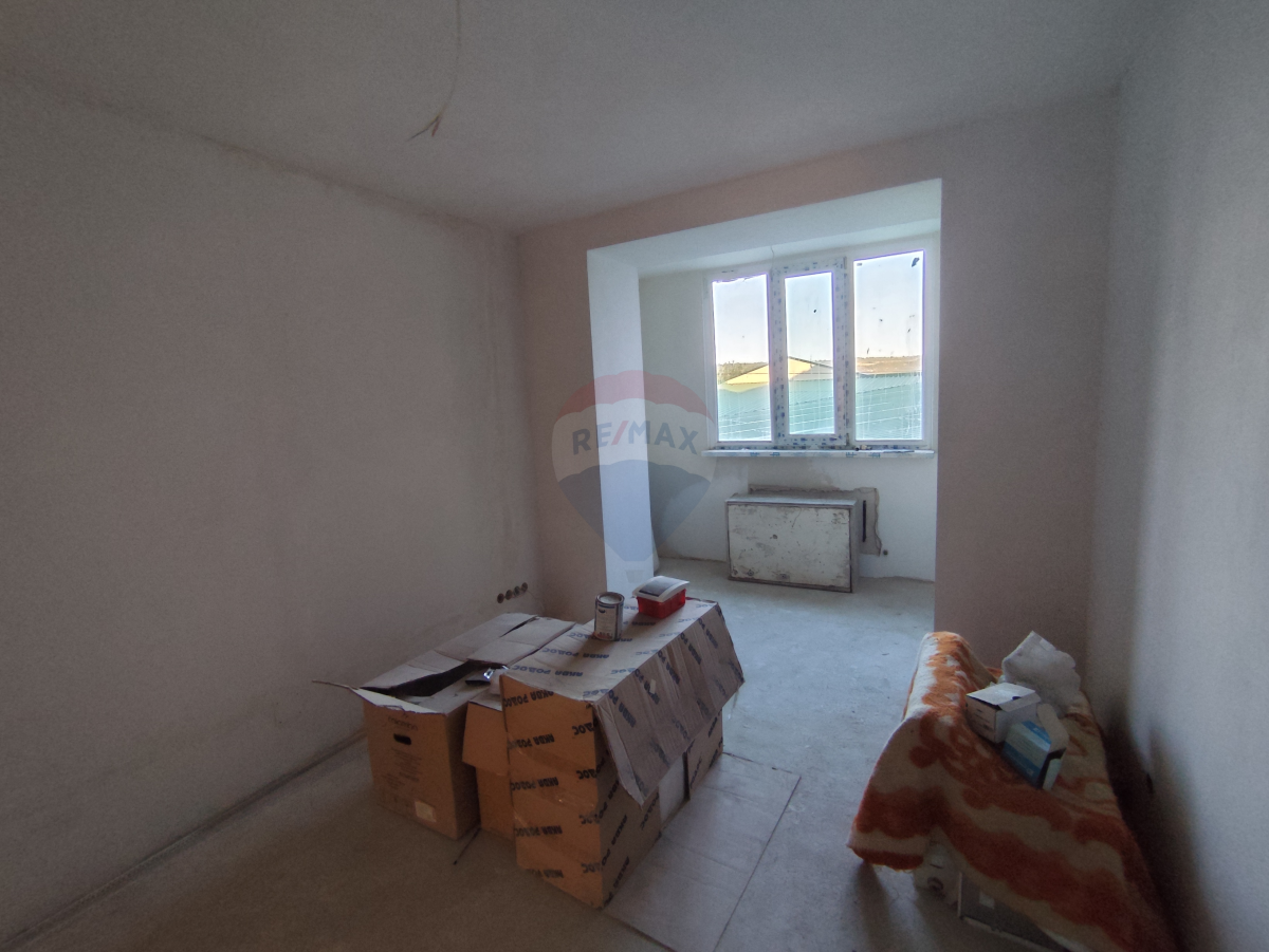29.999 EUR