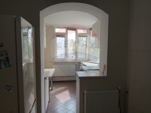 350 EUR