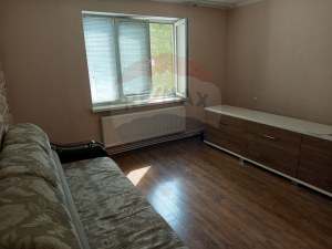 350 EUR