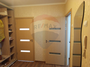 350 EUR
