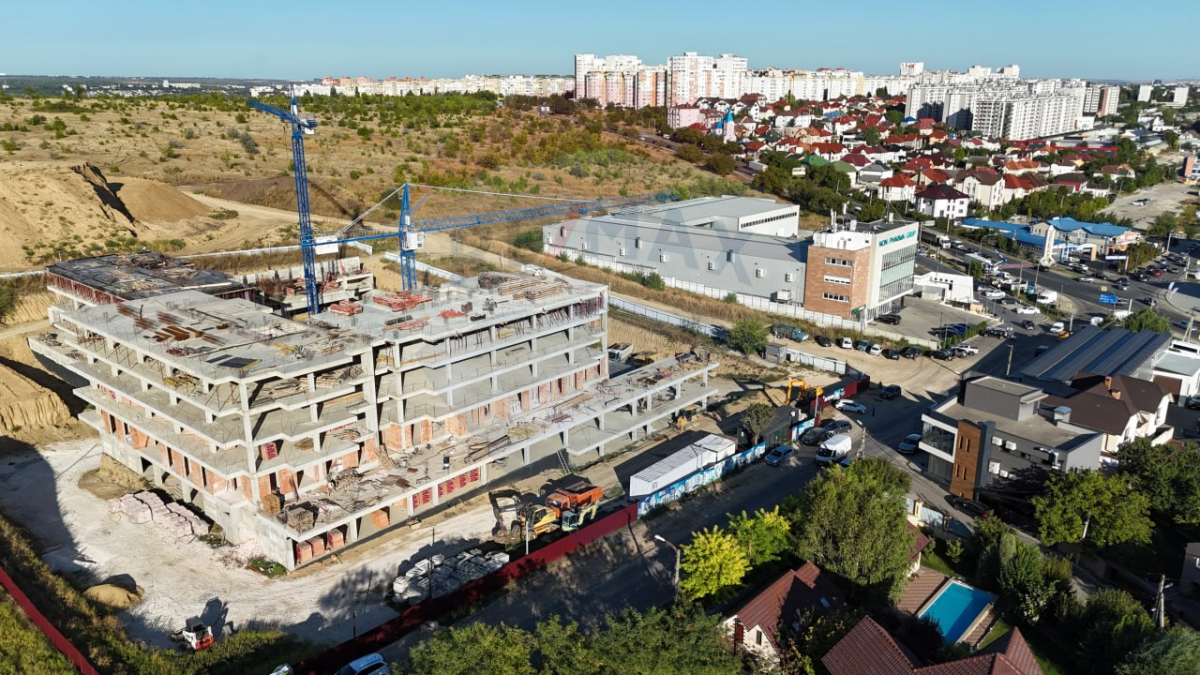 69.900 EUR