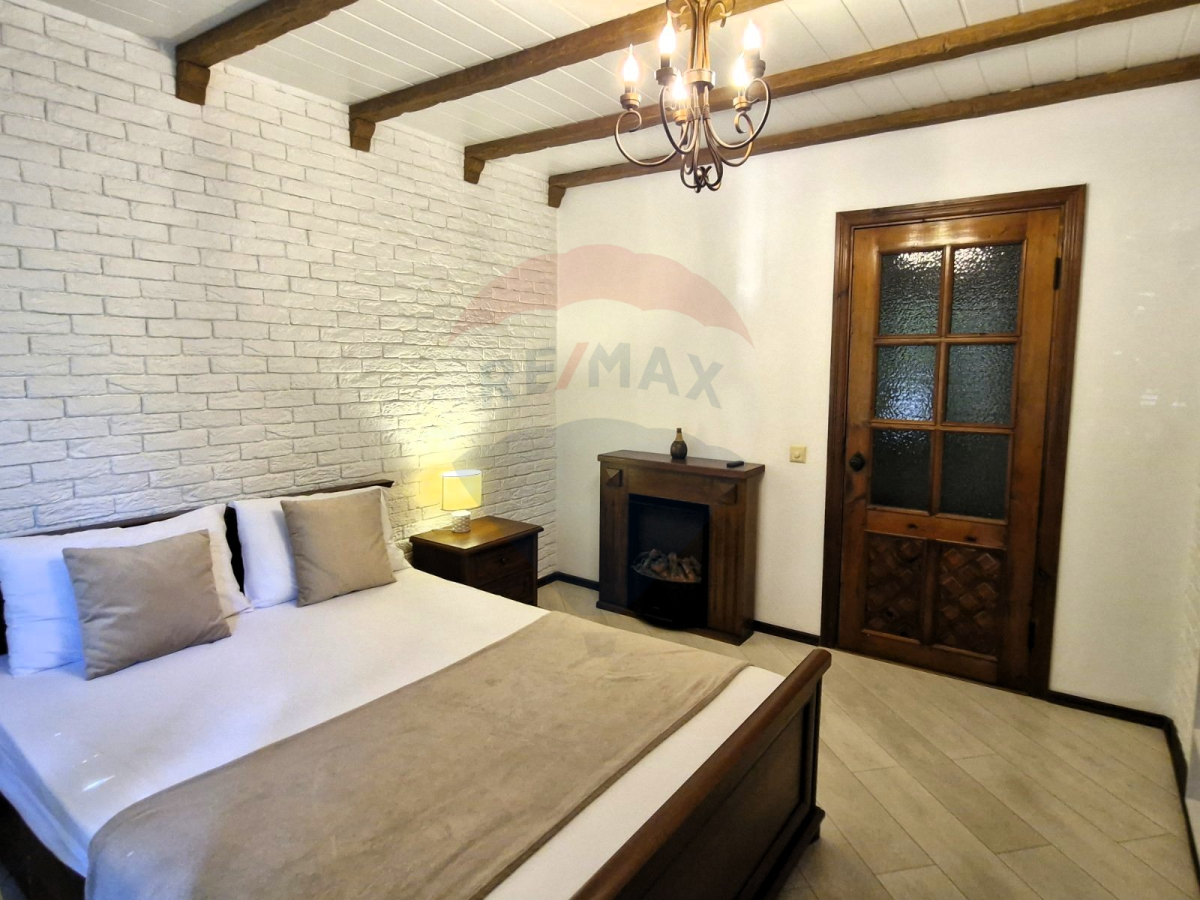 114.900 EUR