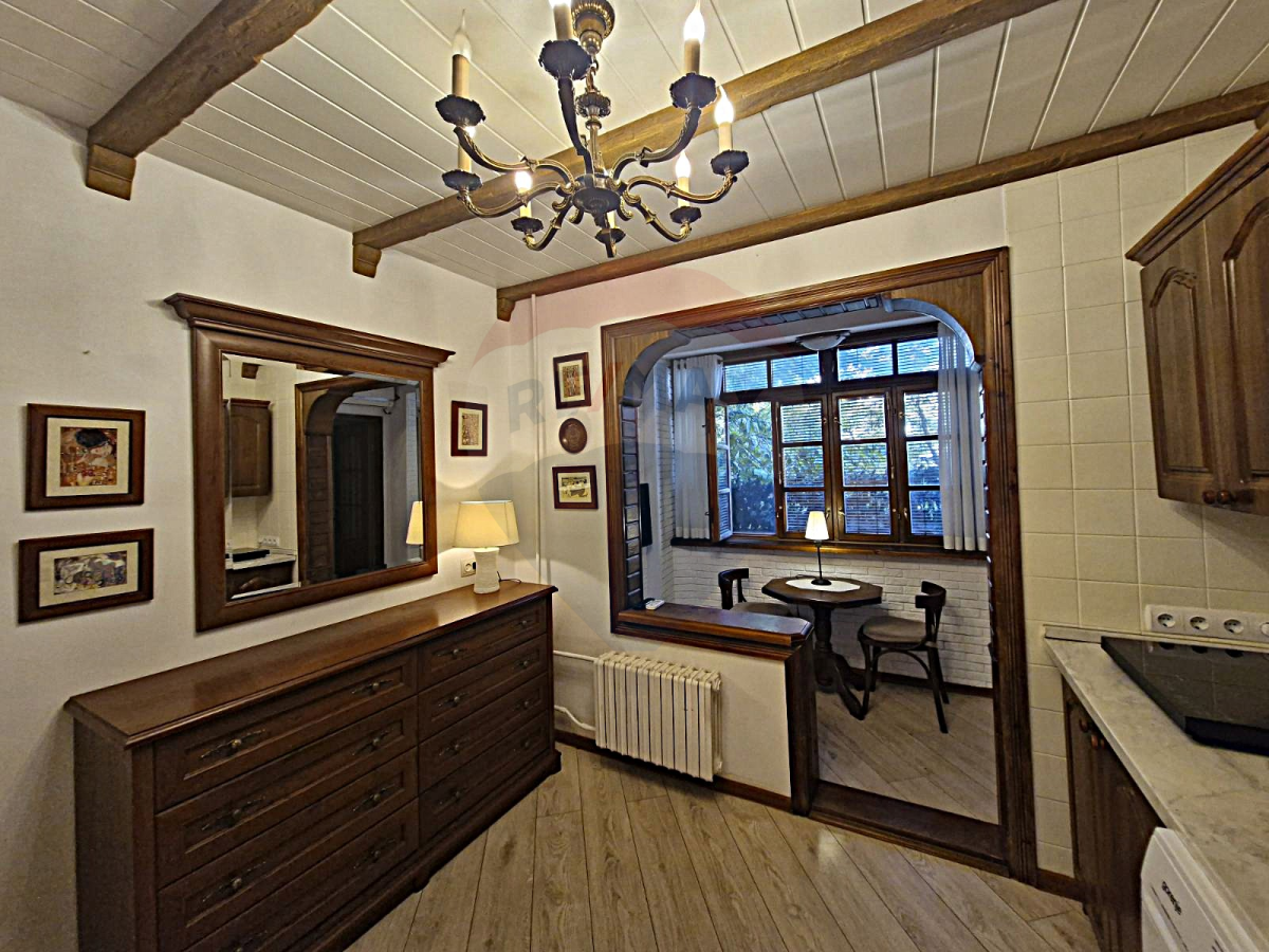 114.900 EUR