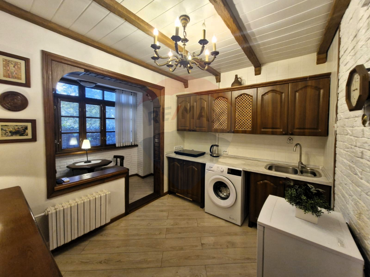 114.900 EUR