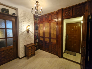 114.900 EUR