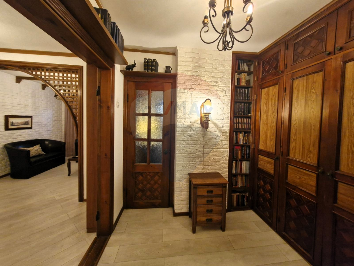 114.900 EUR