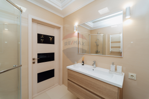179.000 EUR