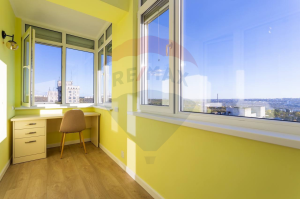 239.900 EUR