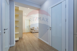 239.900 EUR