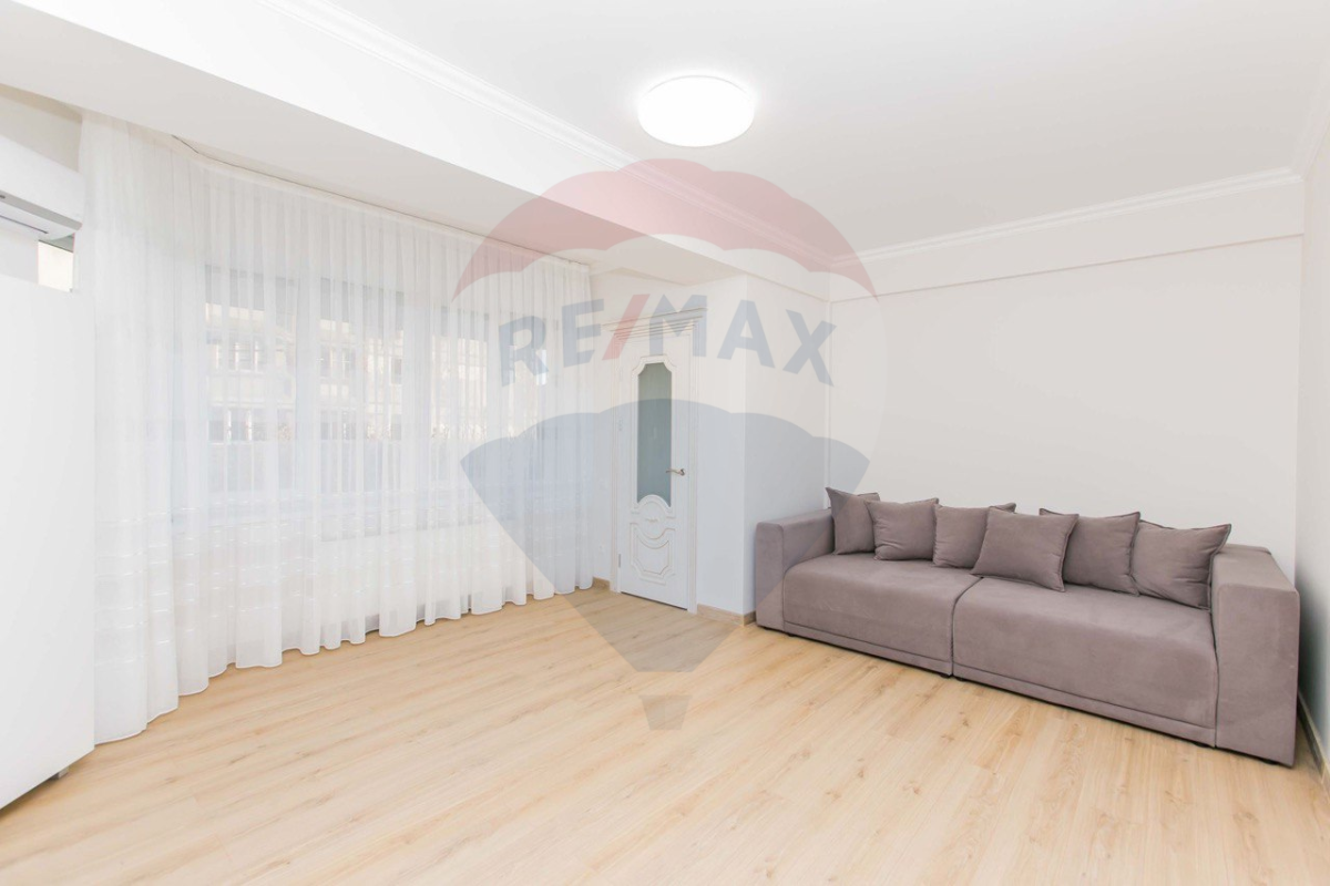 139.900 EUR