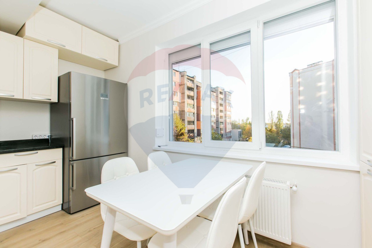 139.900 EUR