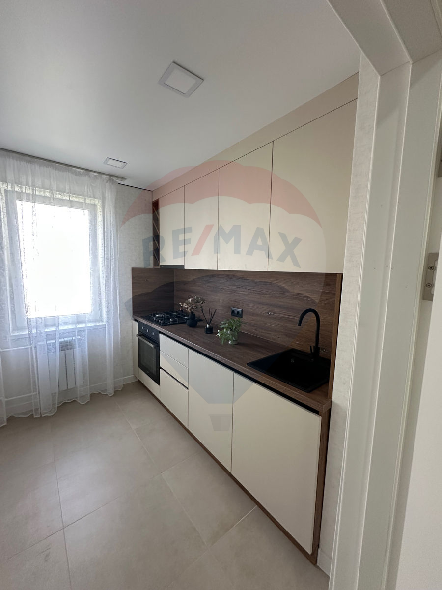 92.900 EUR