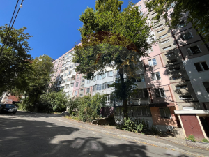 117.900 EUR