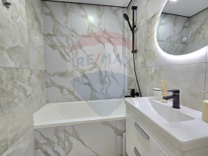 117.900 EUR