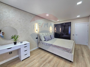 117.900 EUR