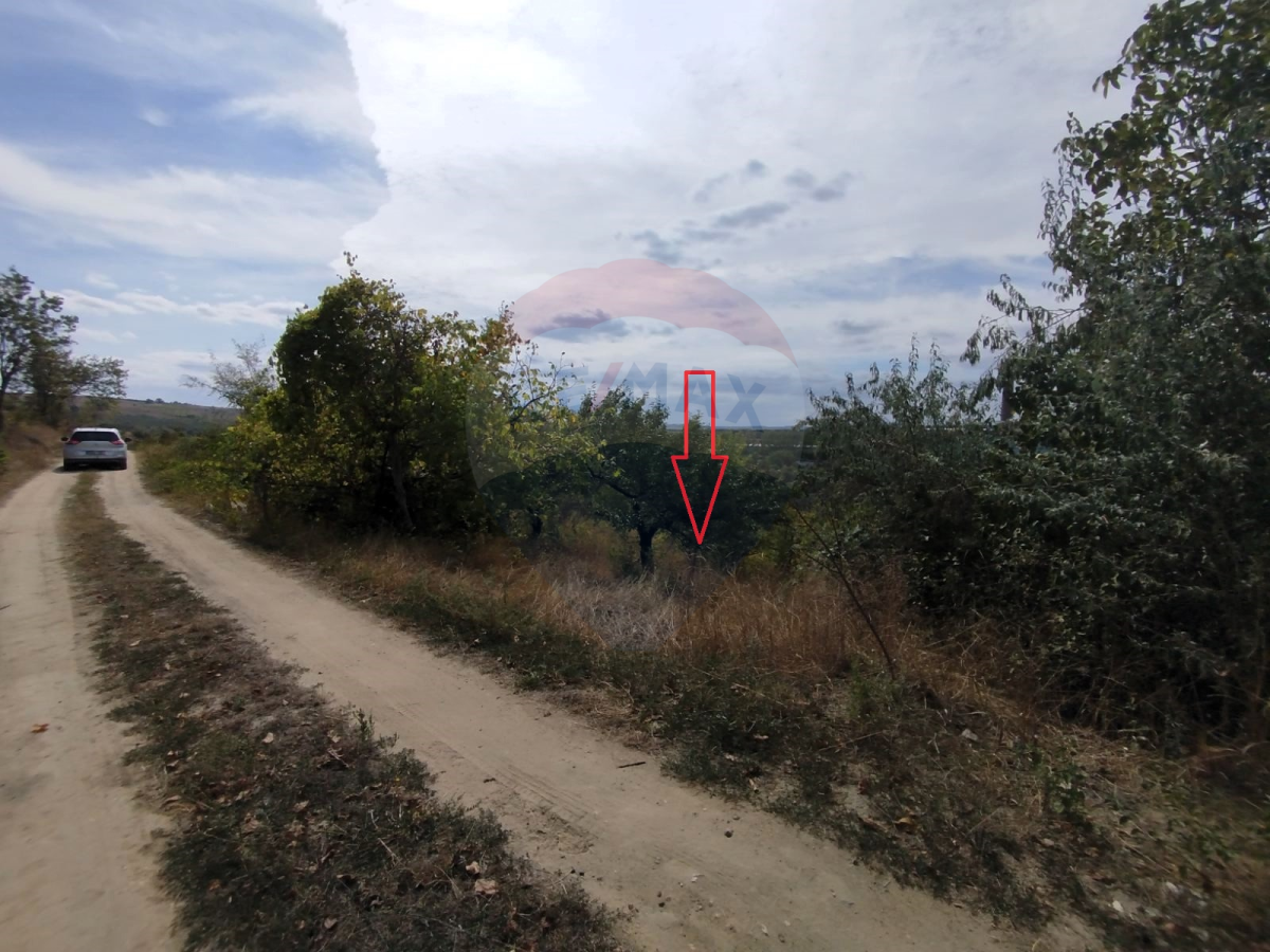 6.800 EUR