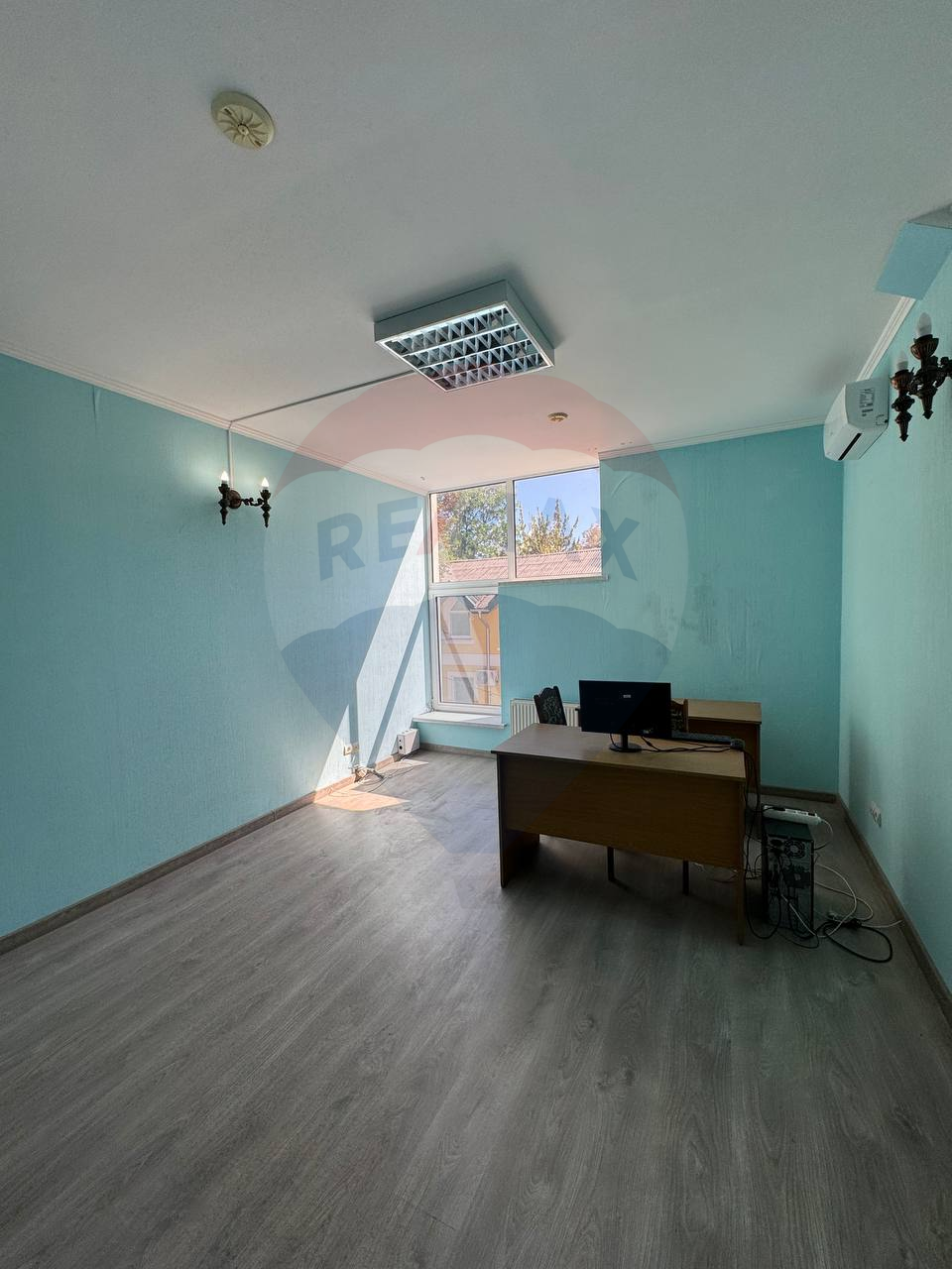 845.500 EUR