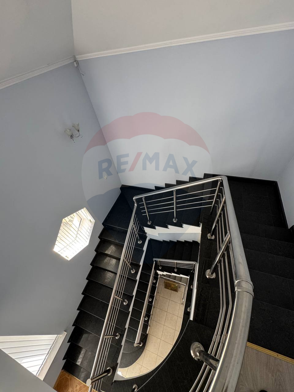 845.500 EUR