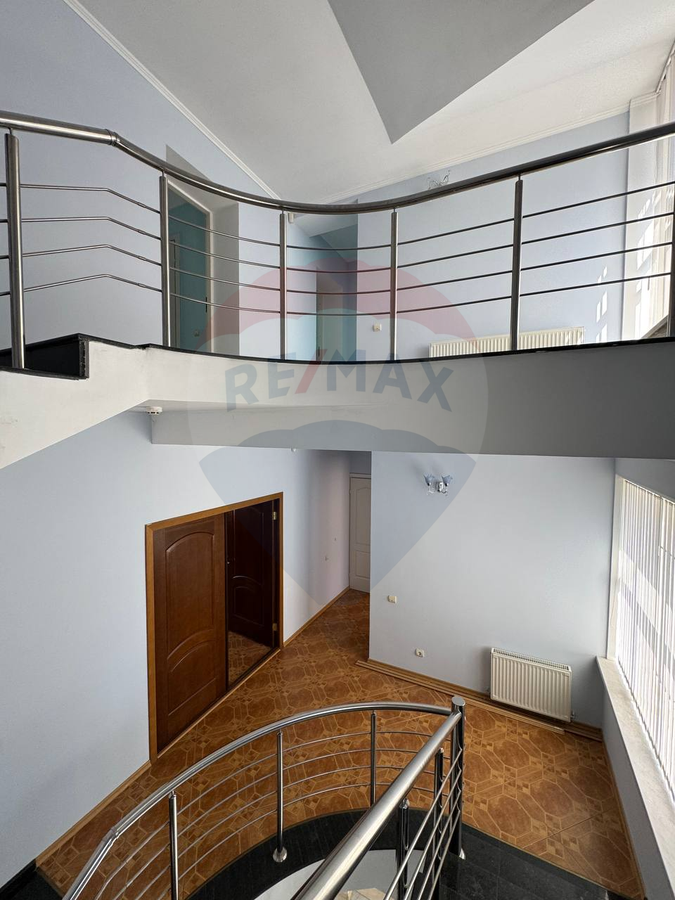 845.500 EUR