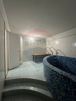 845.500 EUR