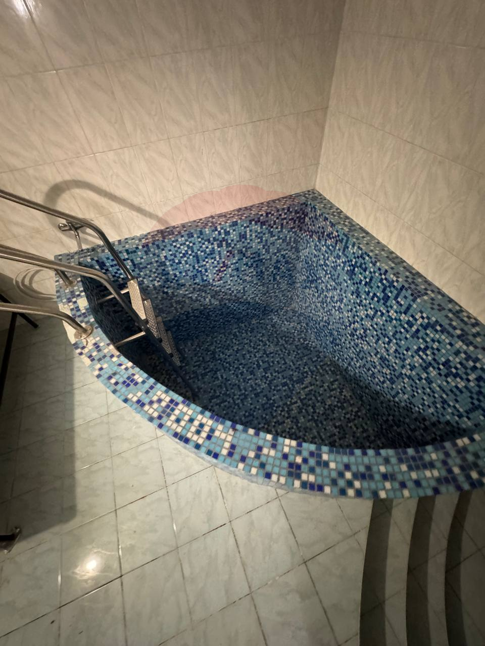 845.500 EUR