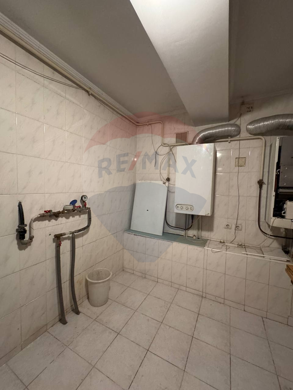 845.500 EUR