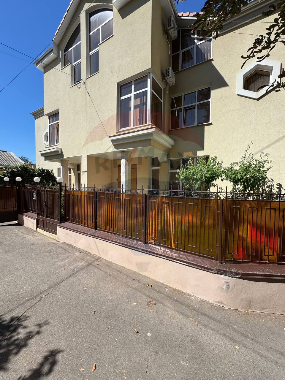 845.500 EUR