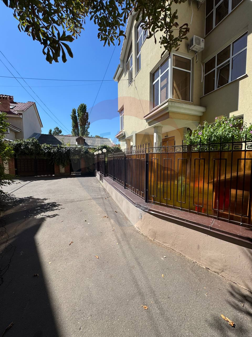 845.500 EUR
