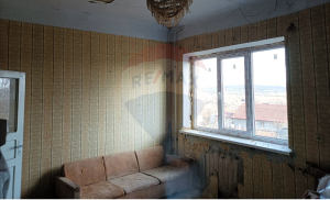 7.000 EUR