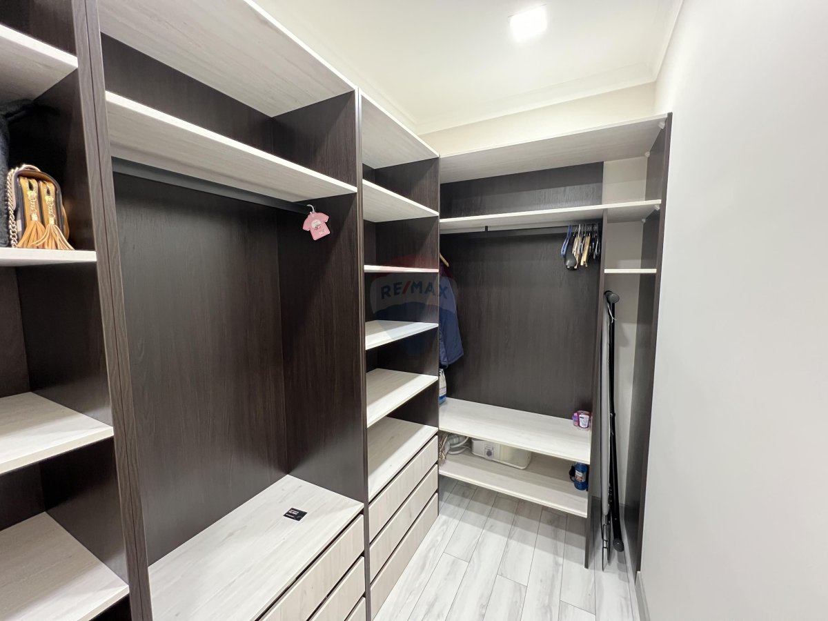 199.000 EUR