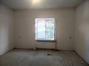 76.000 EUR