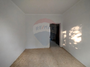 76.000 EUR
