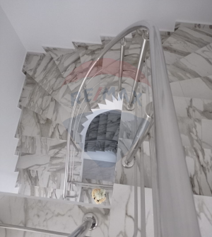 2.700 EUR