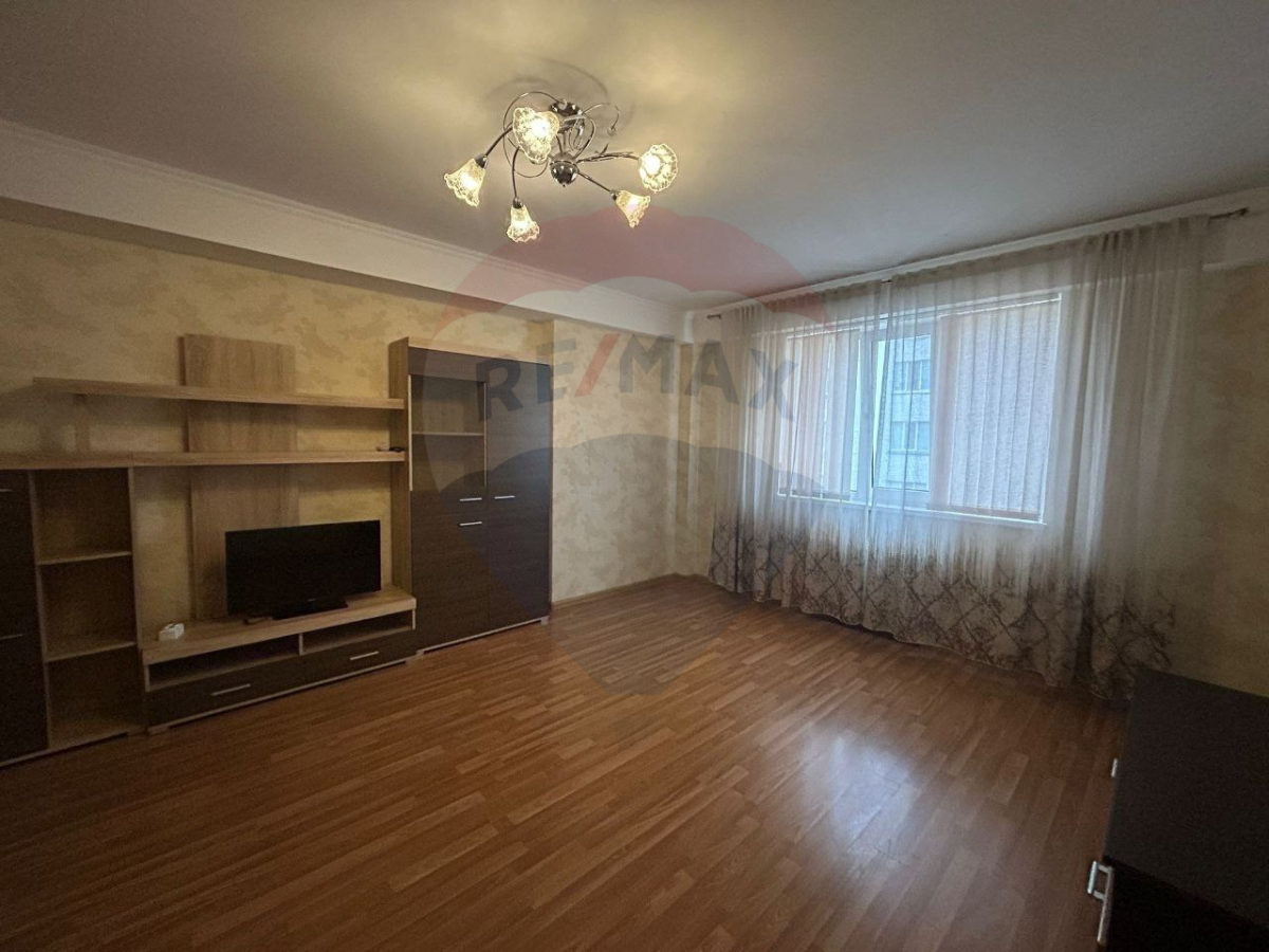 650 EUR