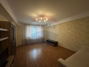 650 EUR