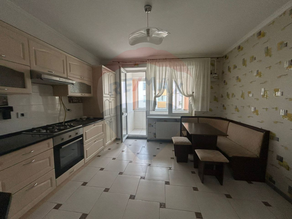 650 EUR