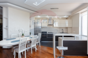 229.000 EUR