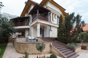 780.000 EUR