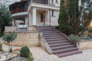 780.000 EUR