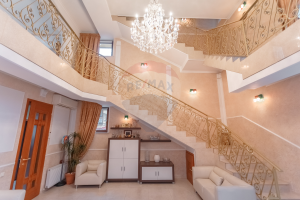 780.000 EUR