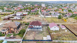 135.000 EUR