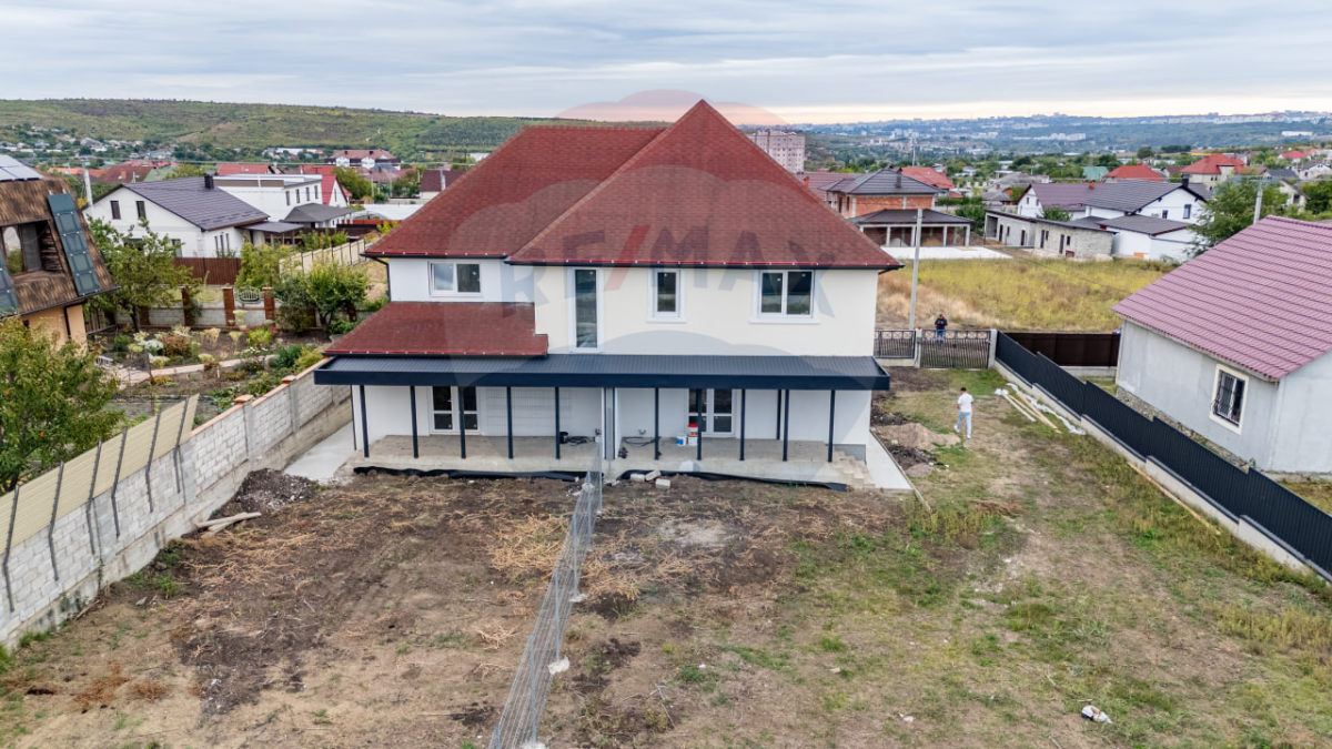 135.000 EUR