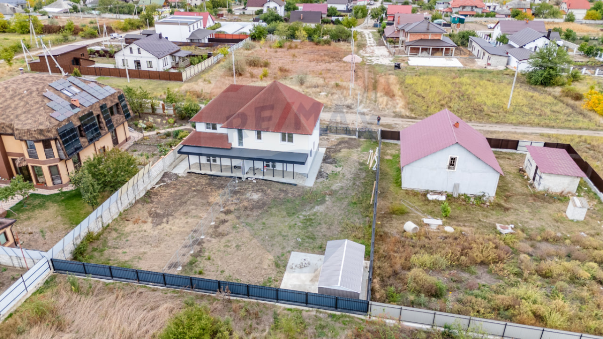 135.000 EUR