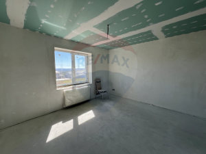 135.000 EUR