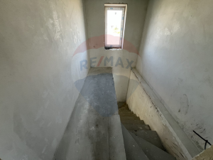135.000 EUR