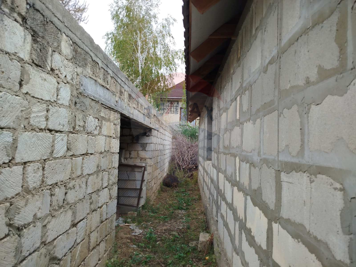 49.500 EUR