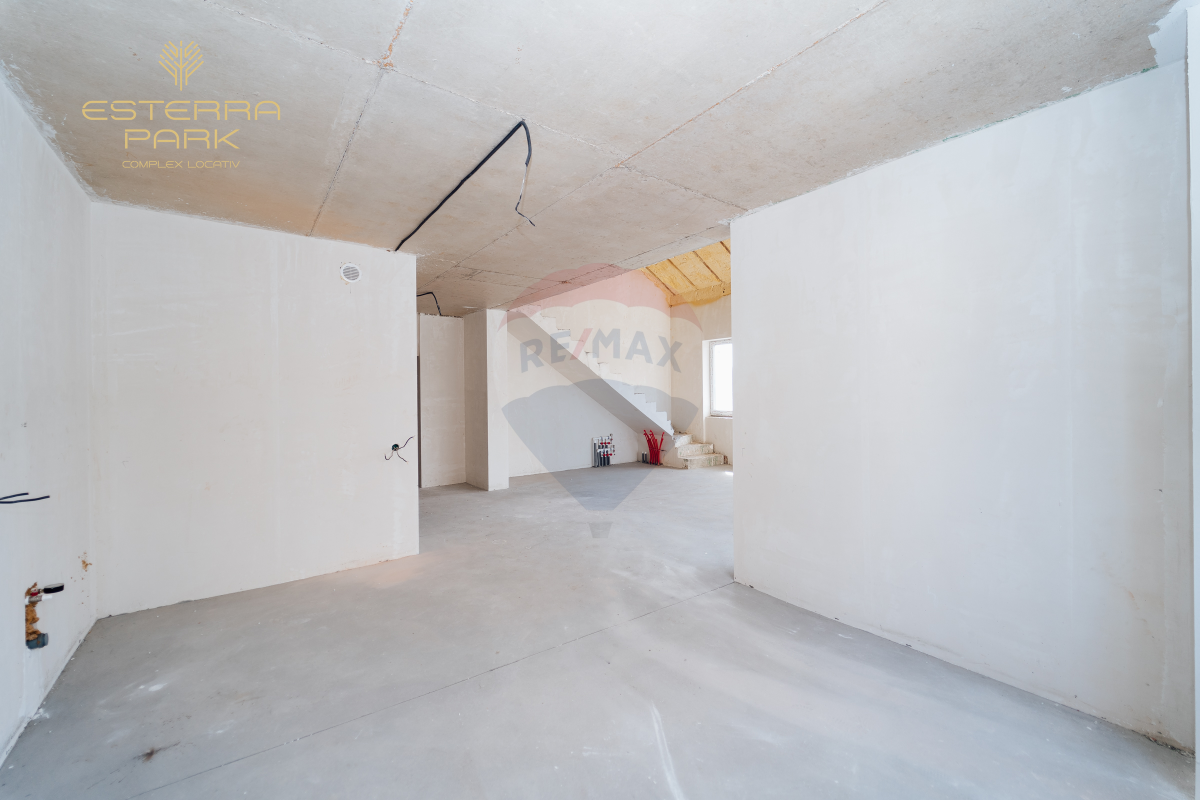 135.000 EUR